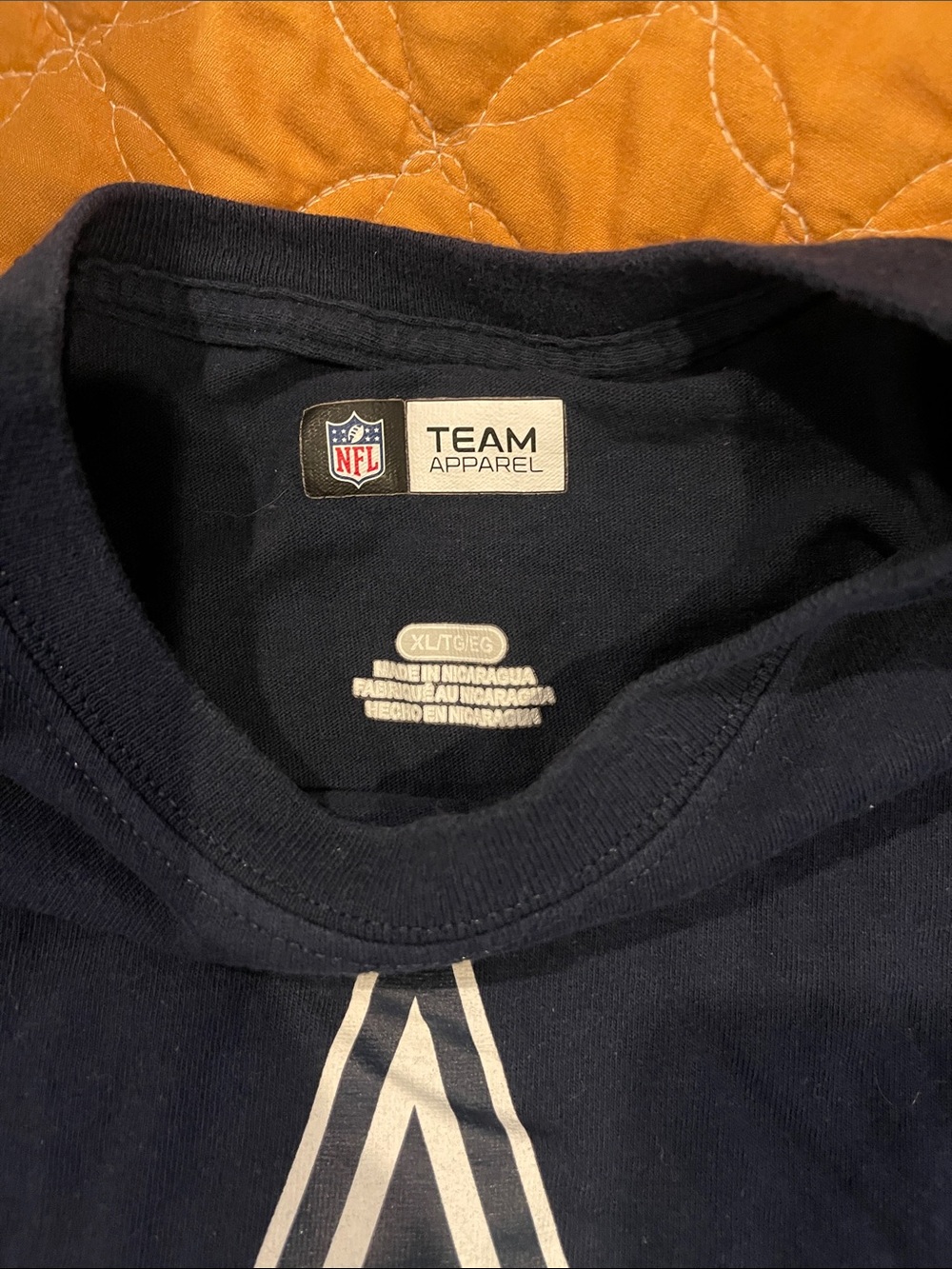 Dallas Cowboy tee - Picture 2 of 3